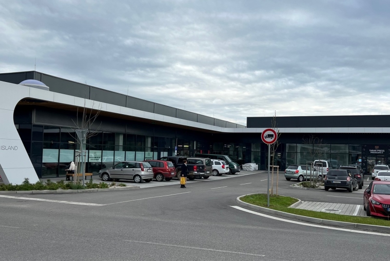 Obchodné centrá / OC Island OC Island Trnava