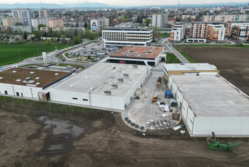 Obchodné centrá / OC Island OC Island Trnava